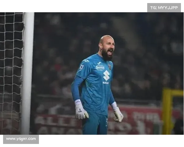 官方宣布那不勒斯前锋小西蒙尼租借加盟都灵并附有强制买断条款 官方宣布那不勒斯前锋小西蒙尼租借加盟都灵并附有强制买断条款