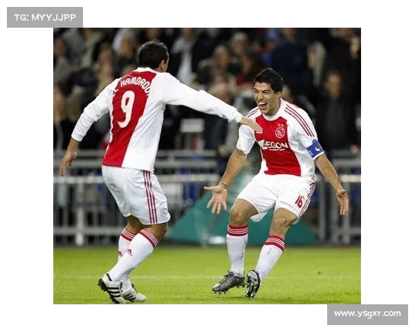 阿贾克斯正式签约日本国脚板仓滉 转会费达1250万欧元